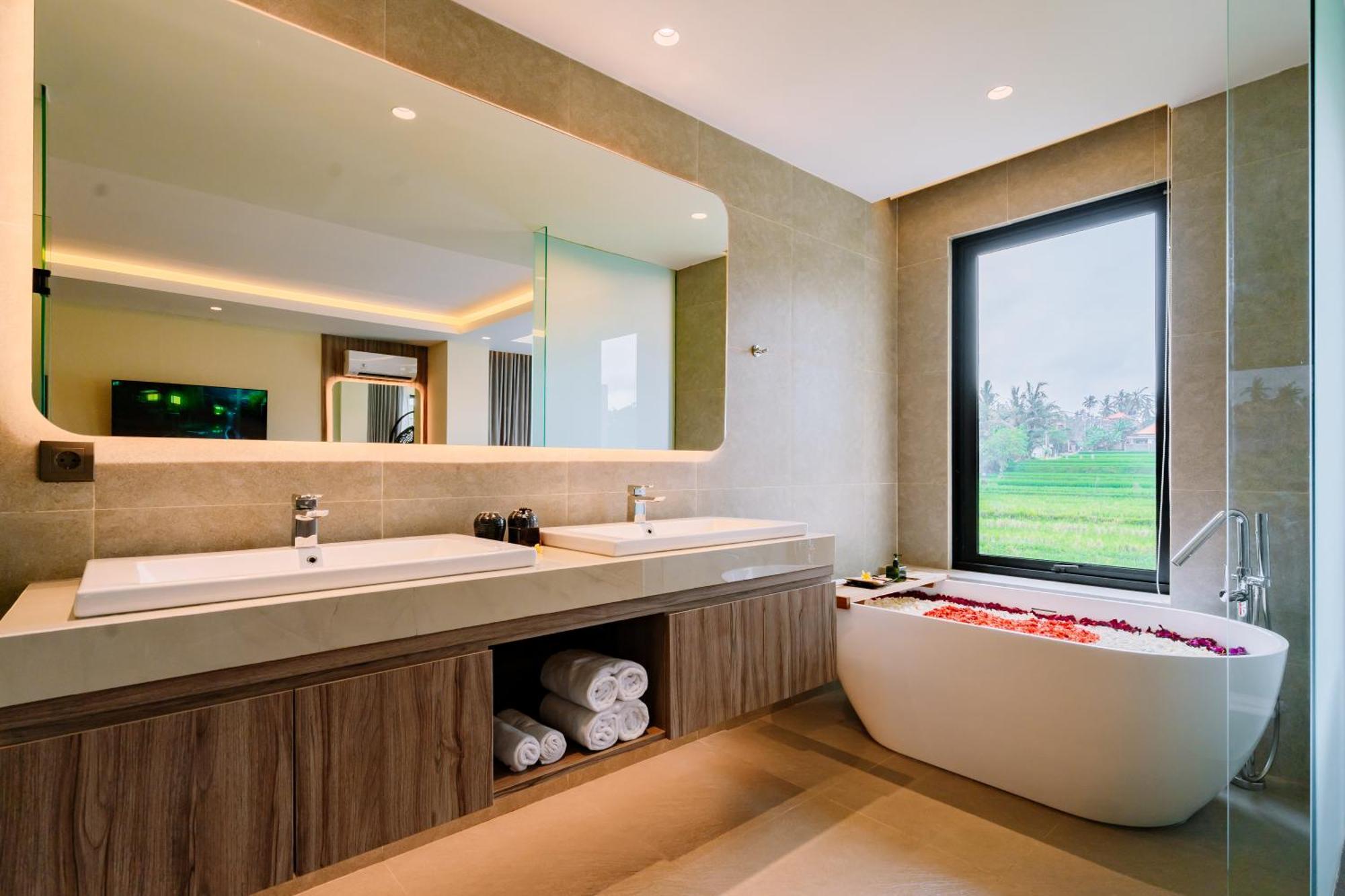 Big Dragon Villas Ubud Exterior photo